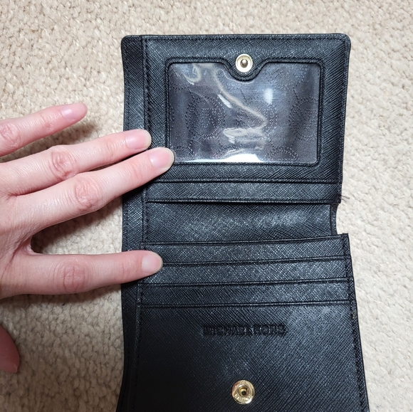 Michael Kors Black Wallet! - Picture 3 of 10